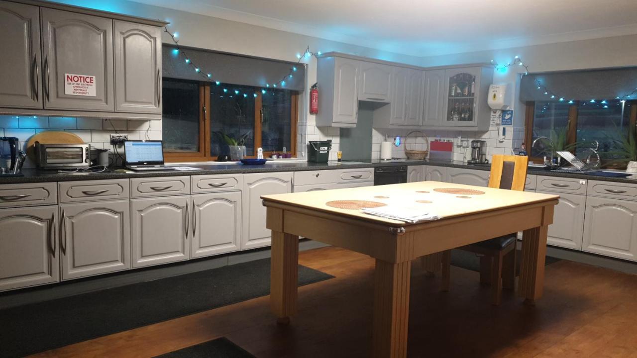 Castle Lodge - Brecon Beacons Accommodation Sennybridge Extérieur photo
