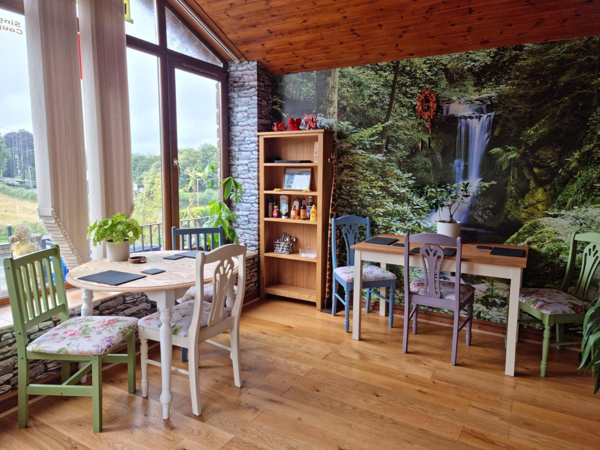 Castle Lodge - Brecon Beacons Accommodation Sennybridge Extérieur photo